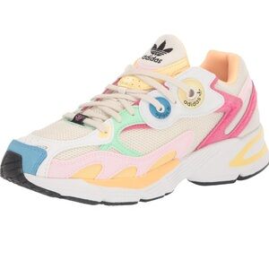 ISO!! Looking for Adidas Astir Shoes Sz 9!